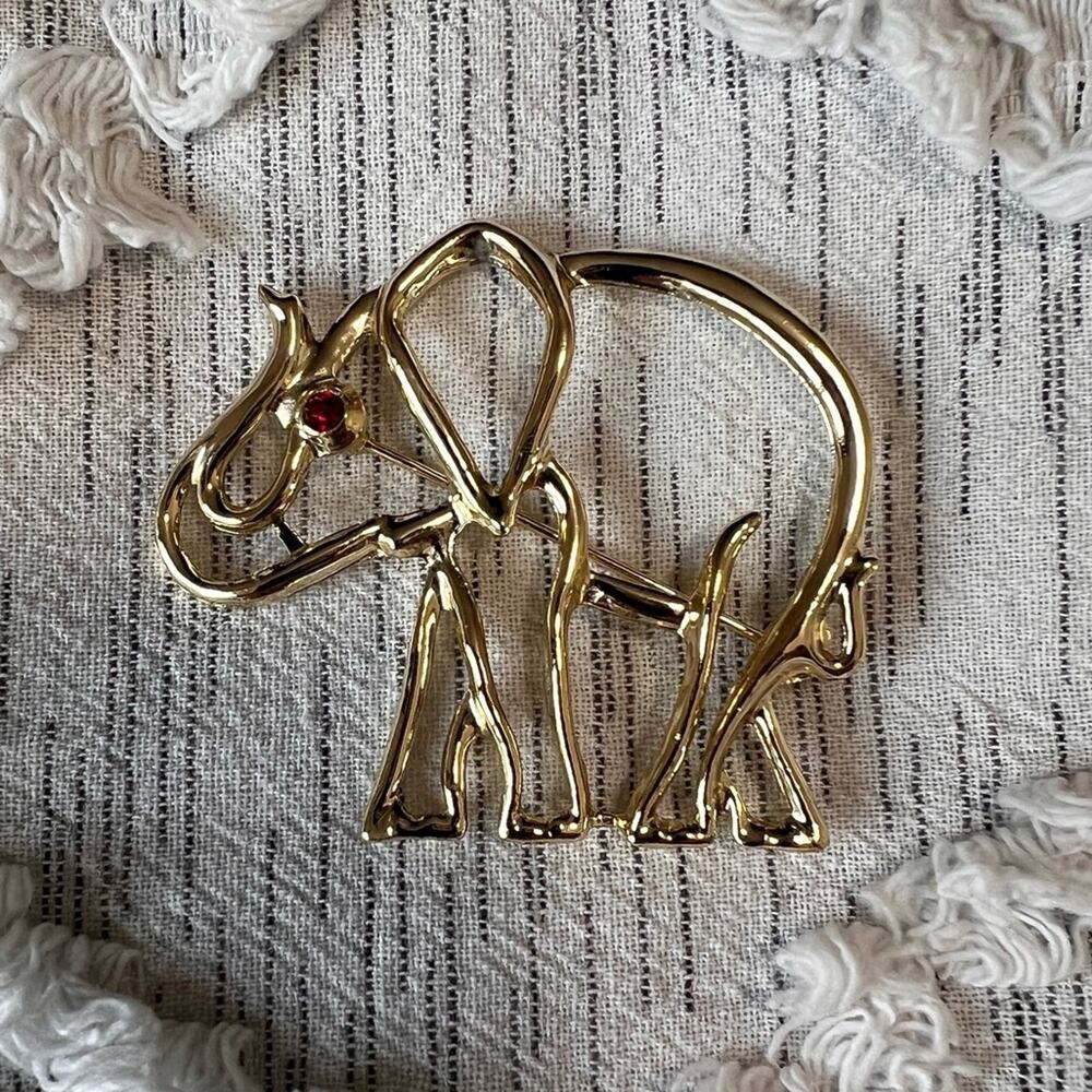 Vintage Elephant Signed Sears Brooch Red Rhinestone Eye